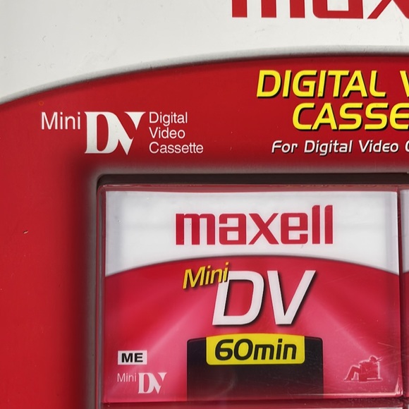 Maxell Mini Digital Video Cassette for Digital Video Camcorders 8 pack New - Picture 3 of 6